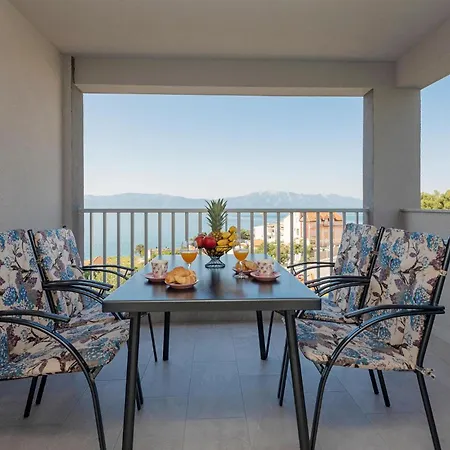 Apartment Lovely In With House Sea View Podaca