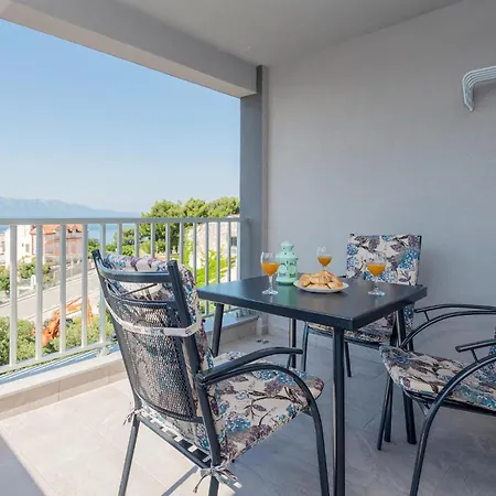 Apartment Lovely In With House Sea View Podaca