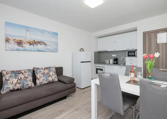 2 Bedroom Gorgeous In Apartmán