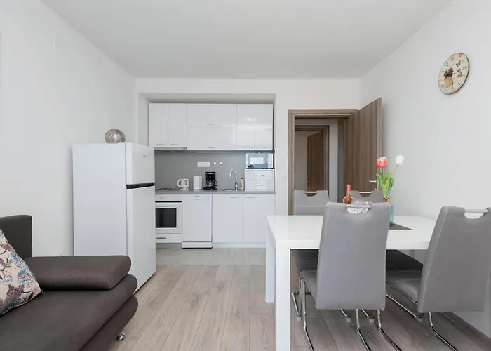 Apartmán 2 Bedroom Gorgeous In Podaca